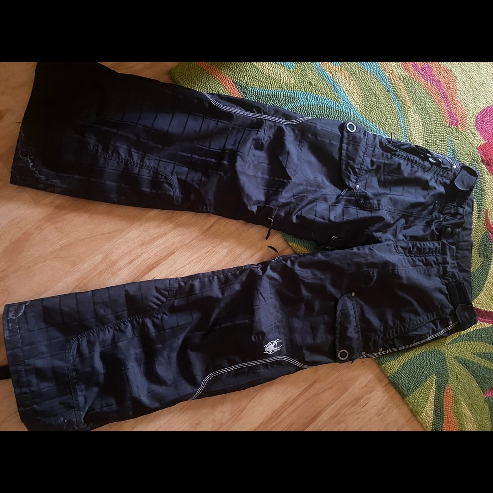 Spider Snowboarding or Ski pants